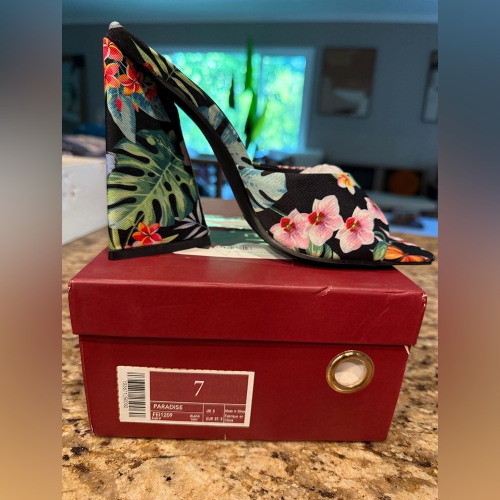 Torgeis Women's Paradise Heels